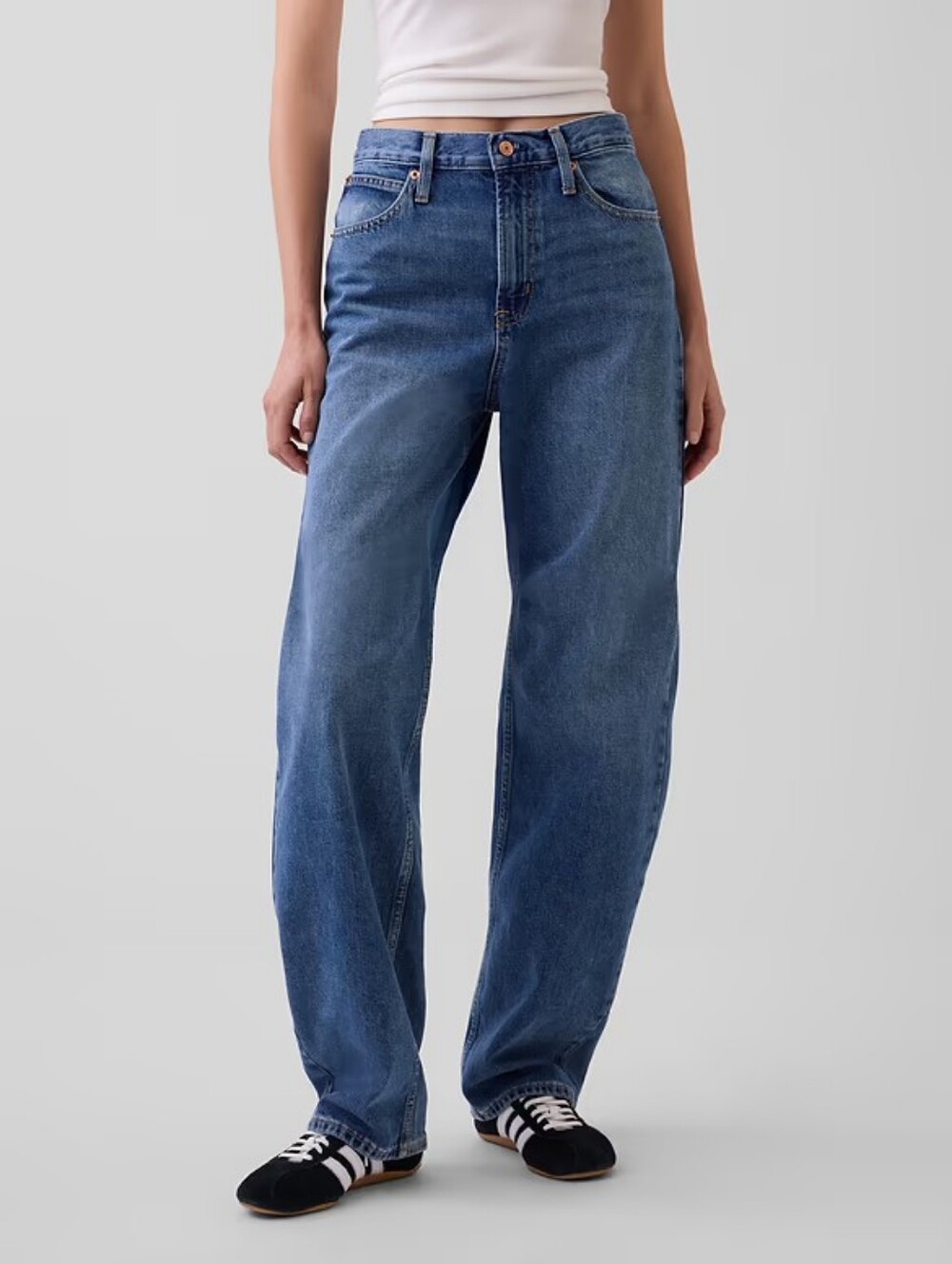 Gap Women's Y2K 90s Streetwear High Rise Barrel Medium Wash Denim Jeans Size 6